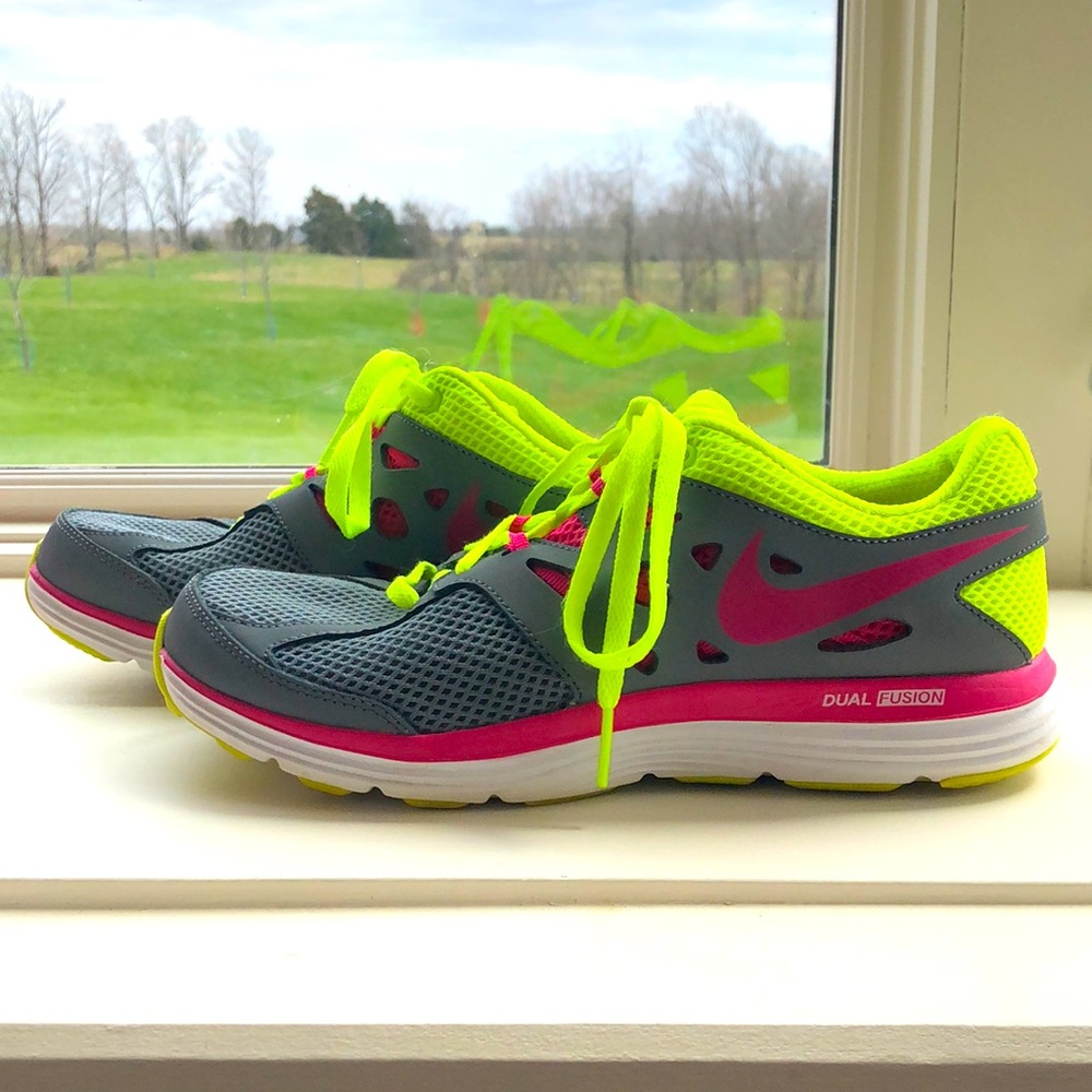 Nike Dual Fusion